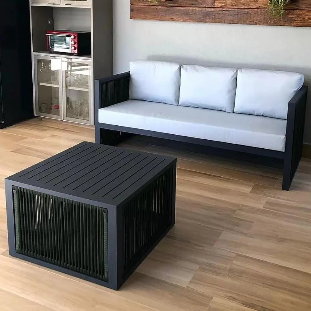 Sofá Ana Rute com mesa de centro corda náutica