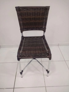 Conjunto Jade - mesa com 4 cadeiras